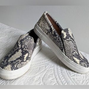 Vince Camuto Korli Snakeskin Slip on Sneakers